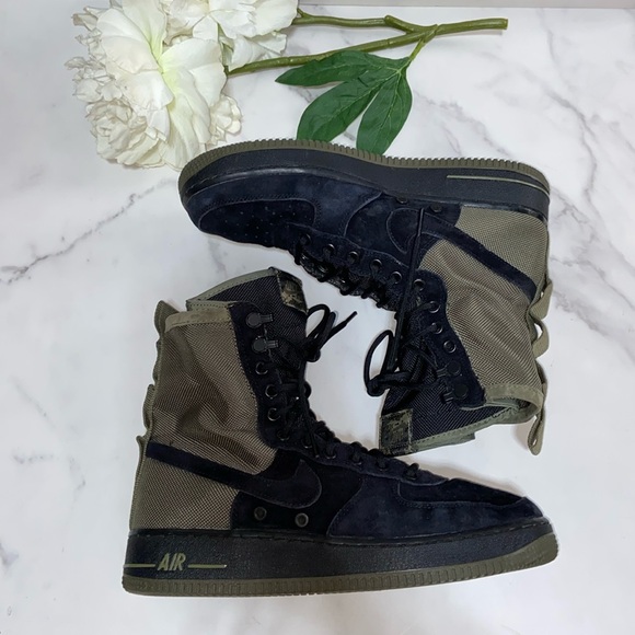 Nike Men's Sf Air Force 1 Black / Medium Olive Sneaker/Boot size 9 - Picture 4 of 17
